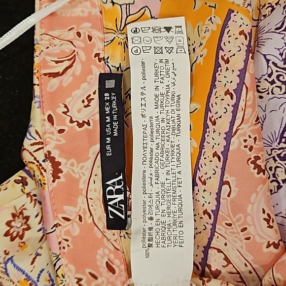 💕ZARA💕 Printed Satin Effect Shirt ~ Pink Multi-Color Paisley Print Medium - Picture 16 of 16